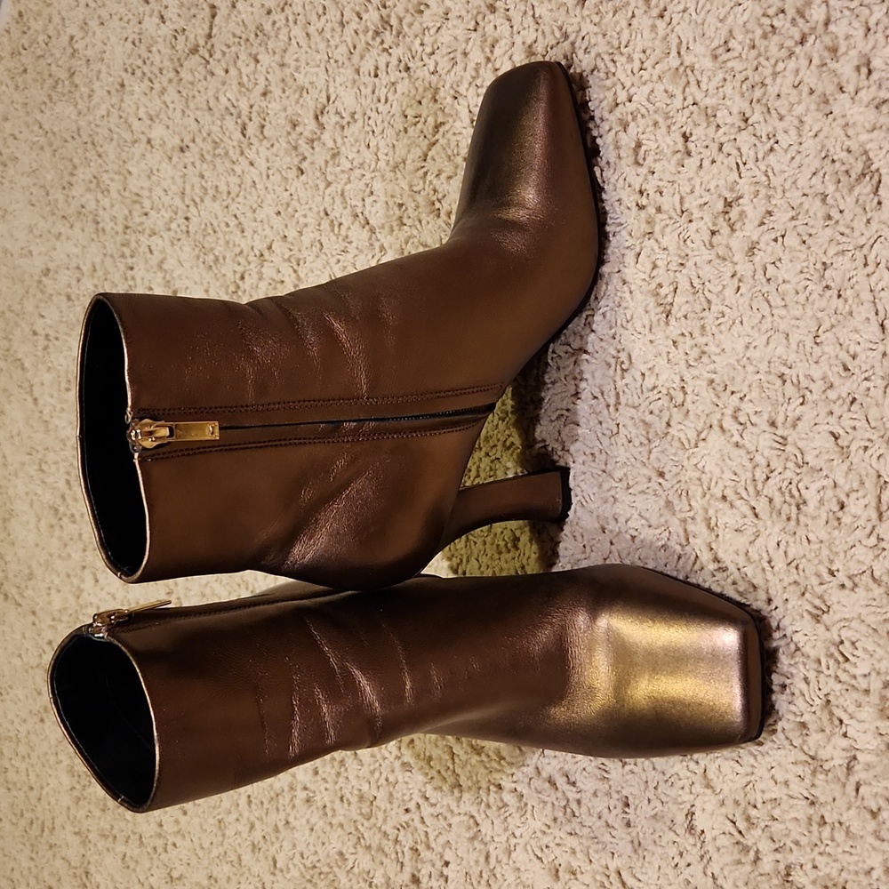 Marc Fisher bronze size 8m booties